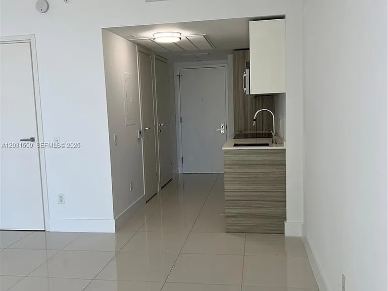 1300 Brickell Bay Dr #1606 — Photo 6