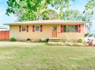 805 W Charles St, Plano, IL 60545
