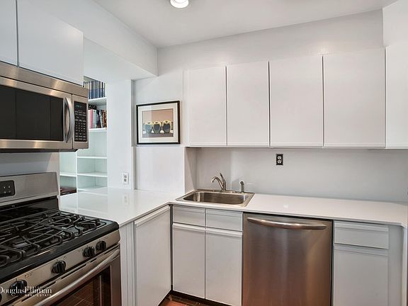 3rd image of 303 W 80th St APT 5C