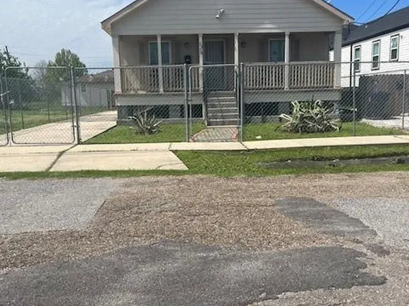 2338 Gallier St, New Orleans, LA 70117