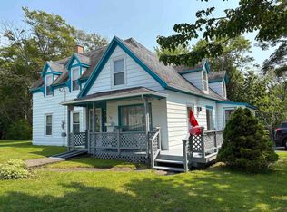 128 Regent St, Cape Breton, NS B2A 2G5