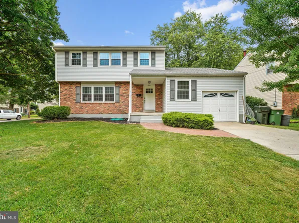 12 Anita Dr, Newark, DE 19713