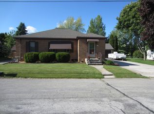 1140 W Jefferson Ave, Cleveland, WI 53015