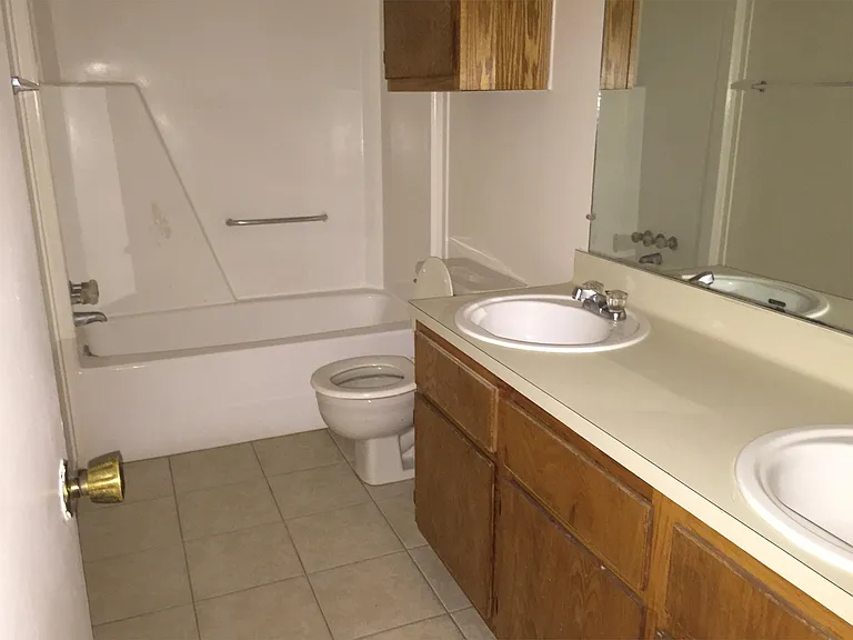 800-A Navarro Dr #D — Photo 6