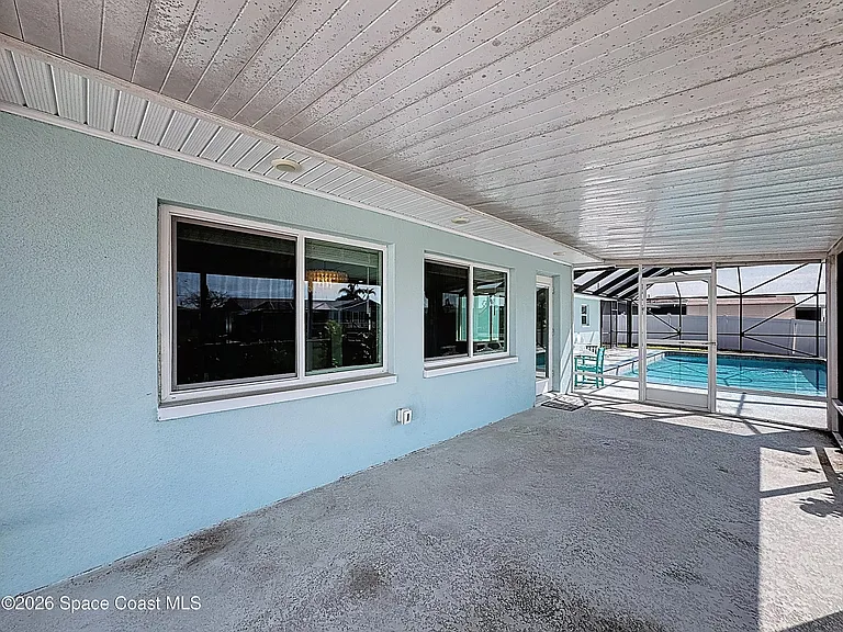1707 Shore Dr — Photo 32
