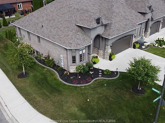 2nd image of 1637 Cypress Ave