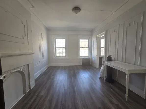 27 Cheever Place image 1 of 3