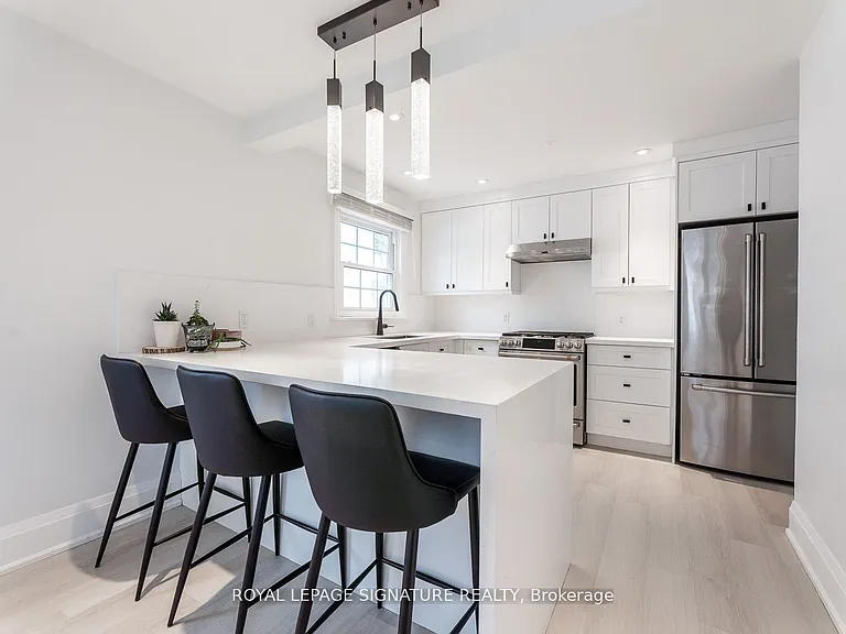 437 Watson Ave — Photo 17