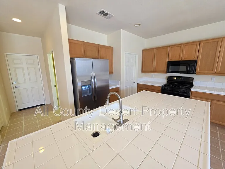 47471 Harbour Lights Ln — Photo 7