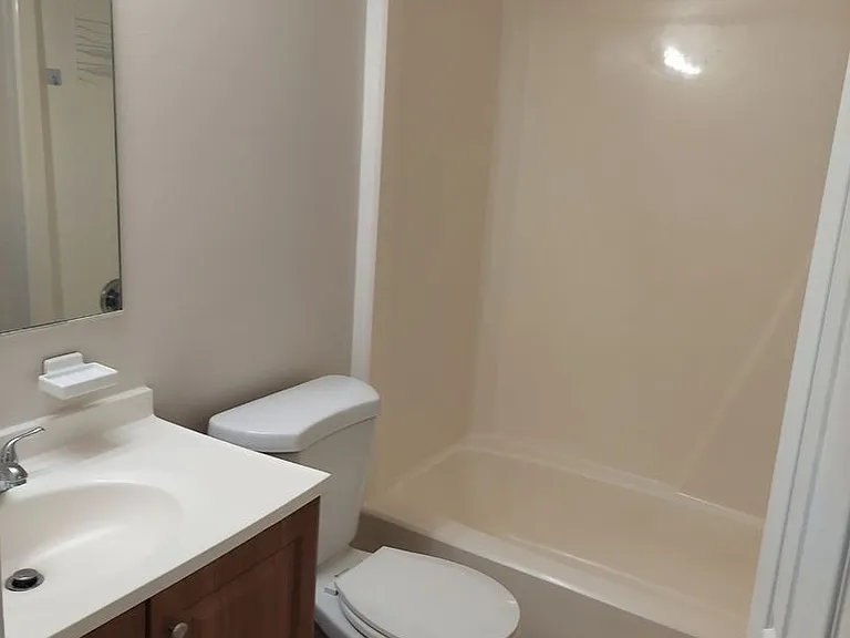 1420 Deerpond Ln — Photo 8