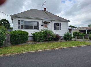 47 Pine Grove St, Pawtucket, RI 02861
