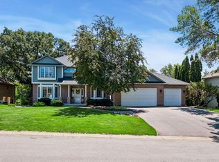 14183 McCoy Ct, Eden Prairie, MN 55347