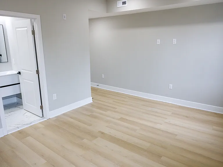 1201 Lindley Ave #4 — Photo 6