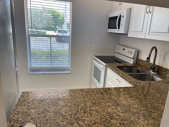 5th image of 6200 NW 62nd St #108B