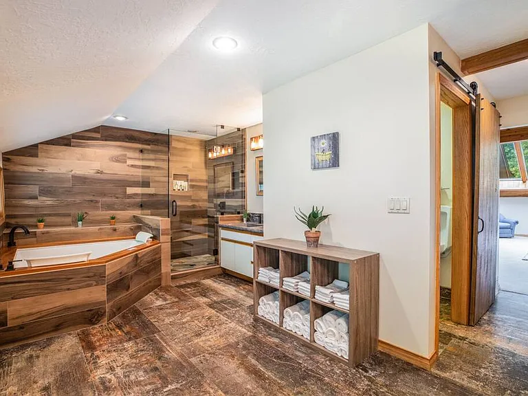 E Quarry Dr — Photo 18