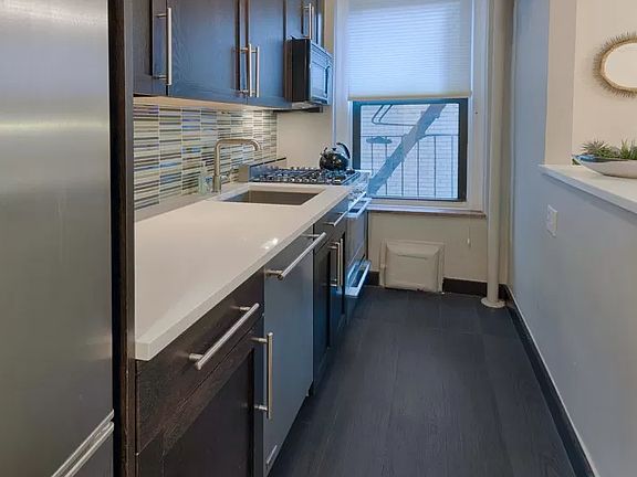 2nd image of 333 E 80th St APT 2C
