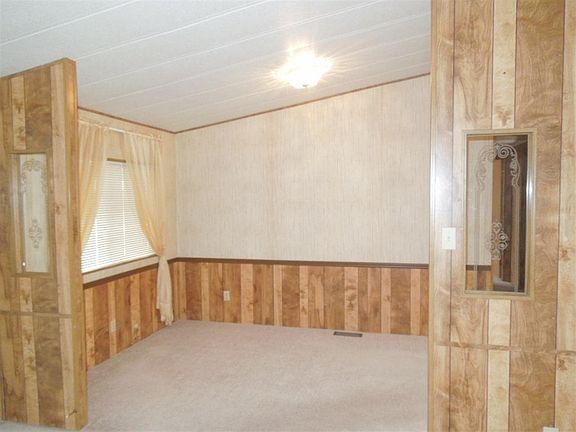 3rd image of 20 Rollingwood Dr Spc 110