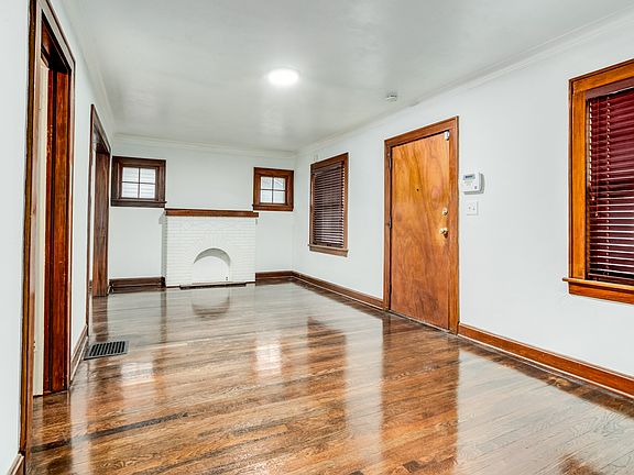 2nd image of 3432 Monroe Ave