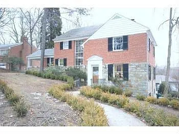 1901 Sudbury Rd NW photo 1