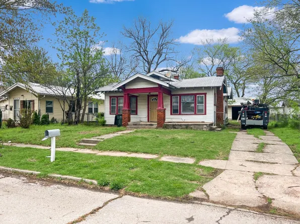 1203 W 5th St, Okmulgee, OK 74447