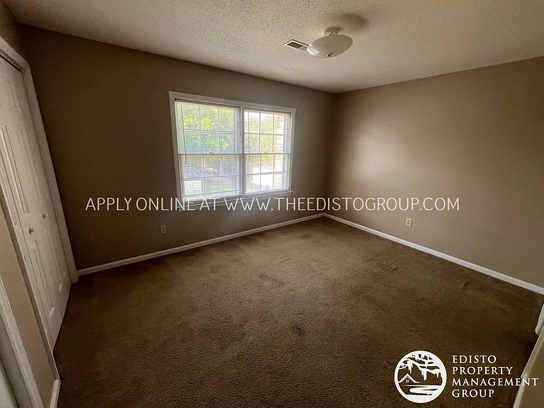 1303-1323 Williamsburg Ct — Photo 20
