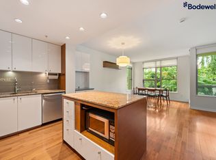 1005 Beach Ave, Vancouver, BC V6E 3W2