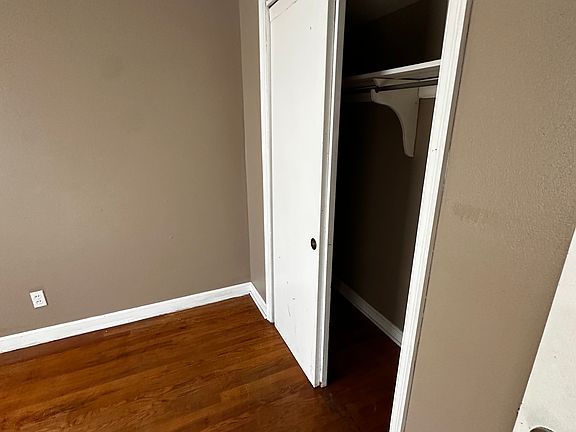 4th image of 1342 Lang Dr