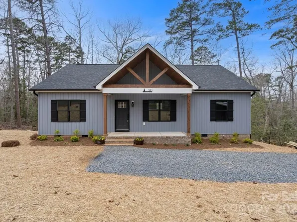 311 Woodrun Dr, Troy, NC 27306