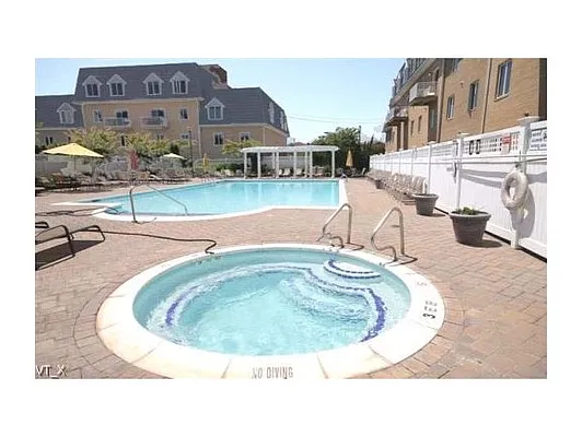 Sold by Bergen Basin Real Estate | media 26