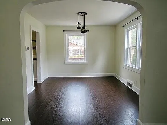 2 bed, 2.0 bath, 1947 sqft, $1,925 — Photo 3