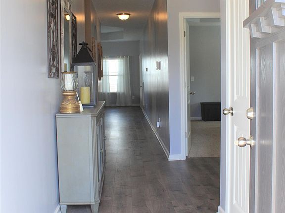3rd image of 1116 Selous Dr