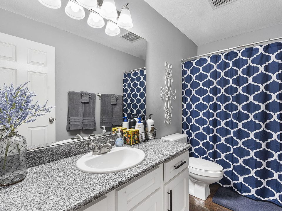 15-web-or-mls-_CM26685