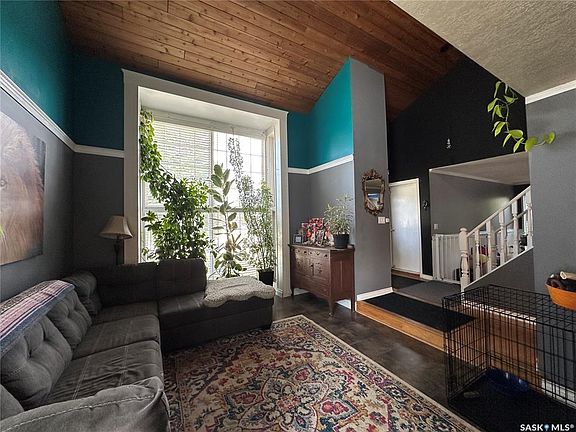 5th image of 52 Windfield PLACE