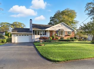 4 Orchard Ln, Stockholm, NJ 07460