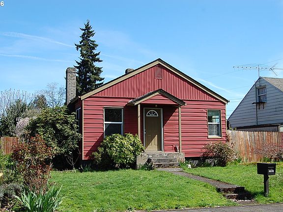 2nd image of 2715 Grant St