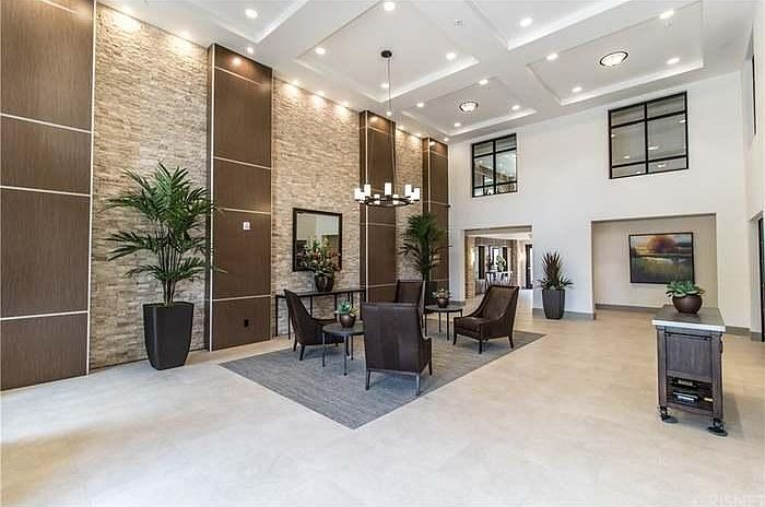 1st image of 5015 Balboa Blvd Unit 202