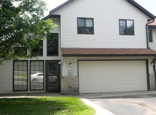 2349 Cottage Dr, Stillwater, MN 55082