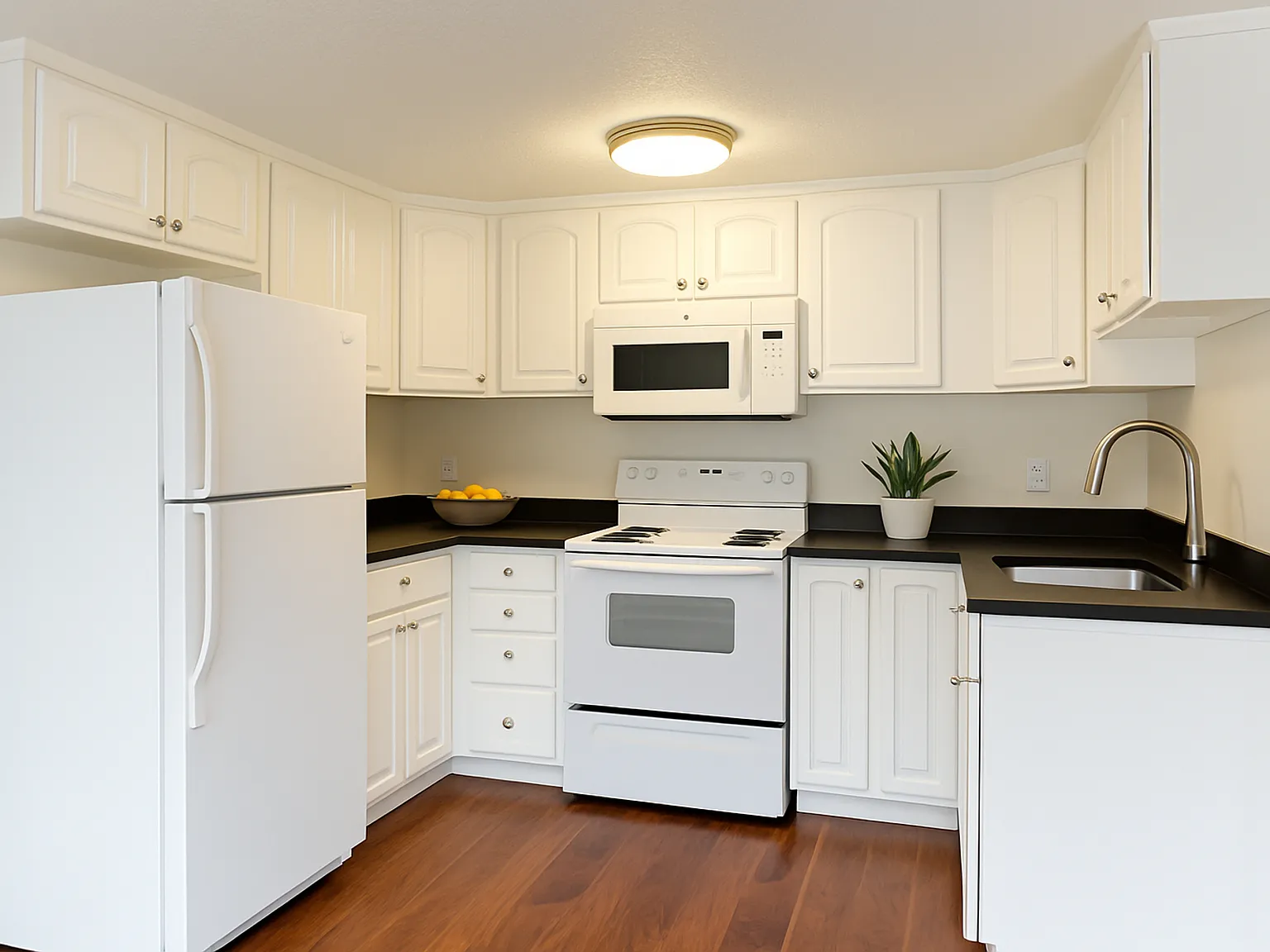 Effortless Living Near the Alaska Junction The Webster Apartments — Photo 4