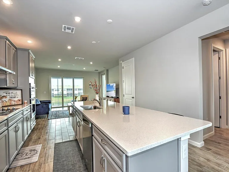 4713 Arboretum Cir #202 — Photo 11