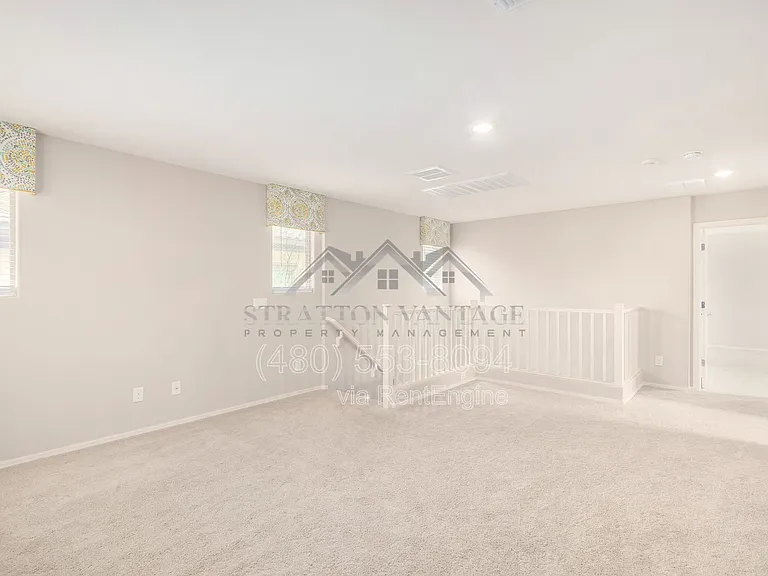55 E Constitution Dr — Photo 24