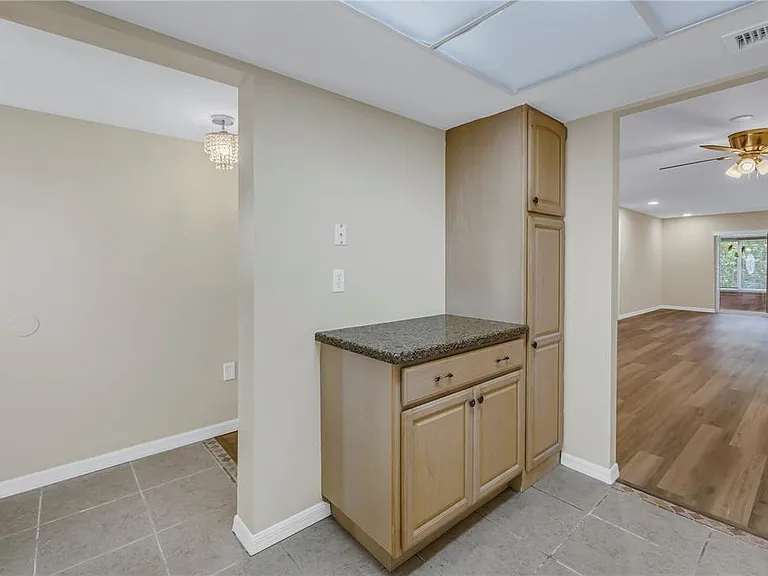 3500 Lake Bayshore Dr #K101 — Photo 9