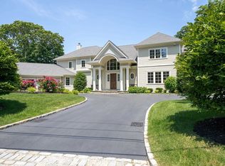1 Ridge Dr, Melville, NY 11747