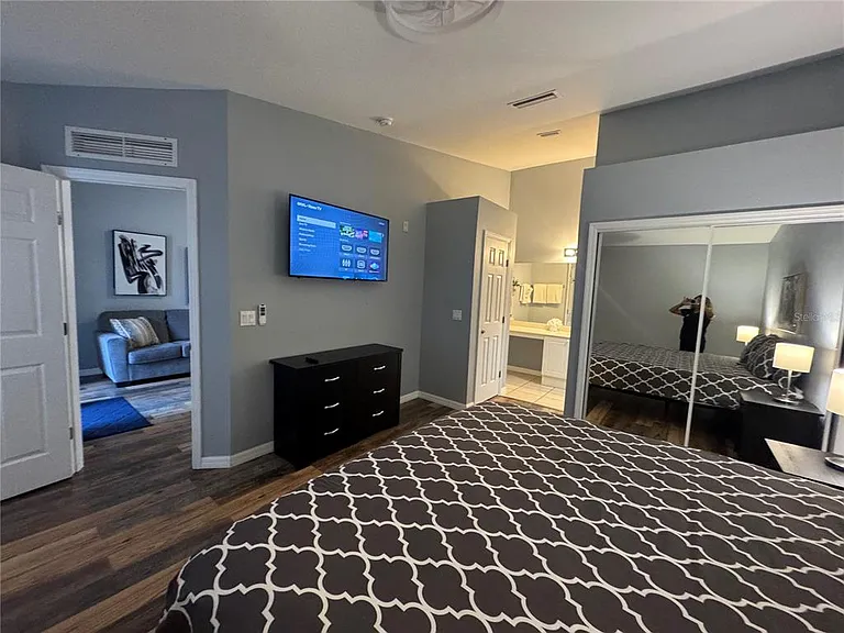 2802 Club Cortile Cir #B — Photo 20
