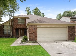 1903 Brazos Crossing Dr, Richmond, TX 77406
