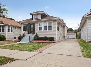 1417 S 17th Ave, Maywood, IL 60153