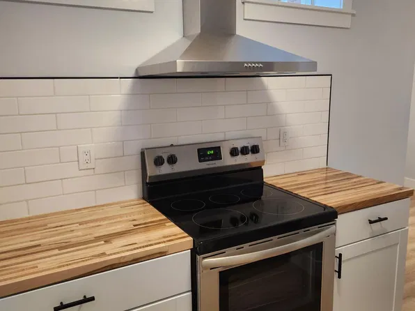 157 Bridge St APT 3, Northampton, MA 01060