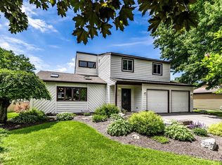 7724 Majestic Dr, Liverpool, NY 13090