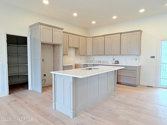 4th image of 803 Sardonyx Dr