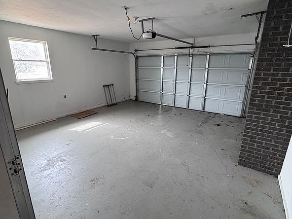 2nd image of 501 Powers St