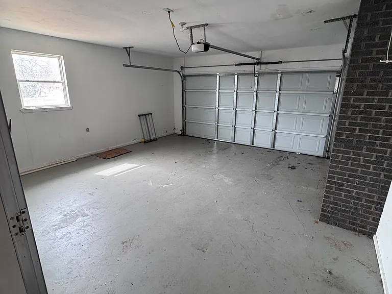 501 Powers St — Photo 2